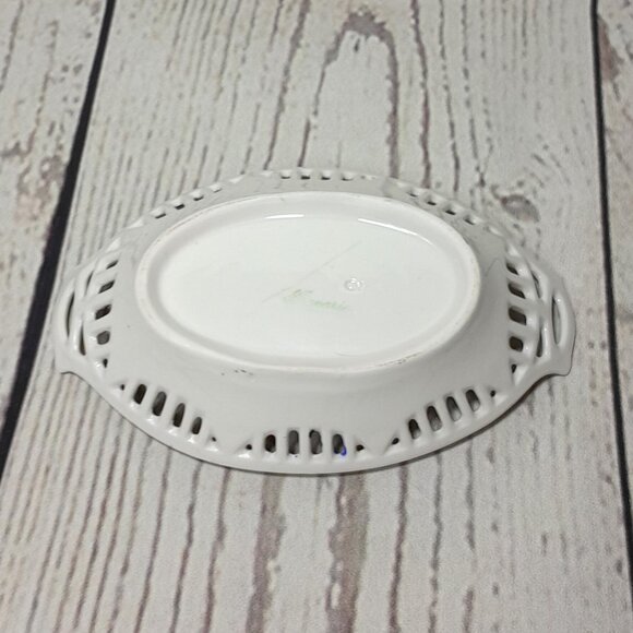 Porcelain Dish Germany Courting Couple Reticulated Lattice Trinket 5" Set Of 3 - Picture 14 of 16